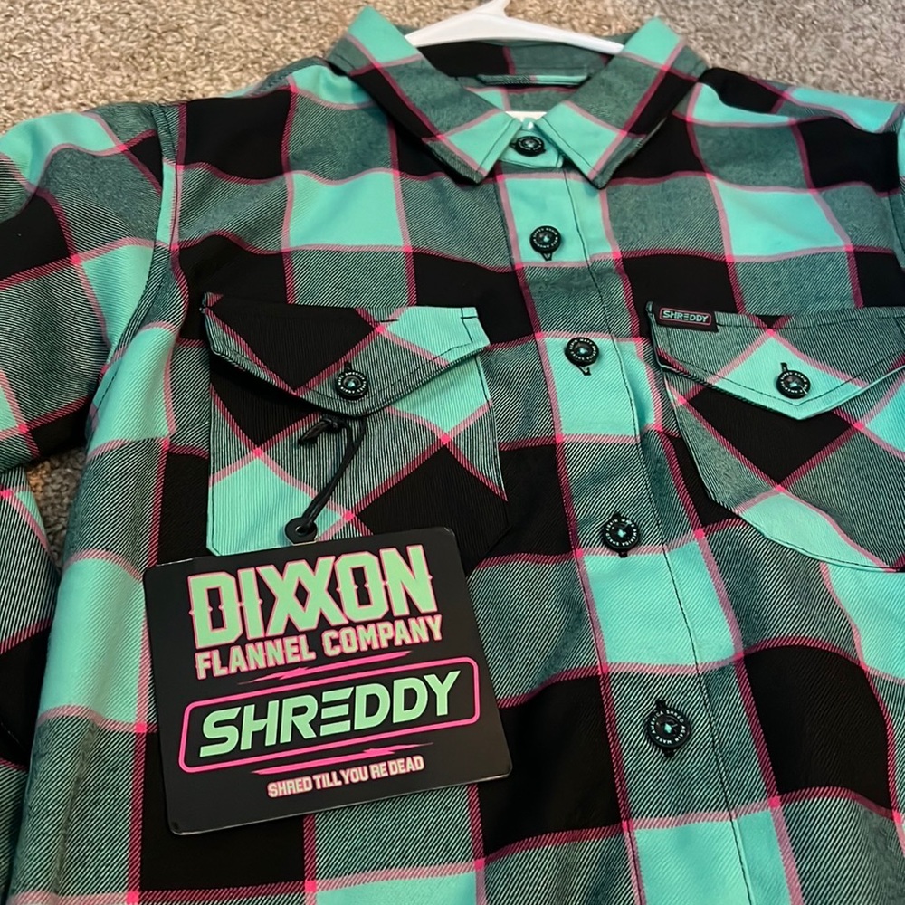 BrNd New Womens medium Dixxon